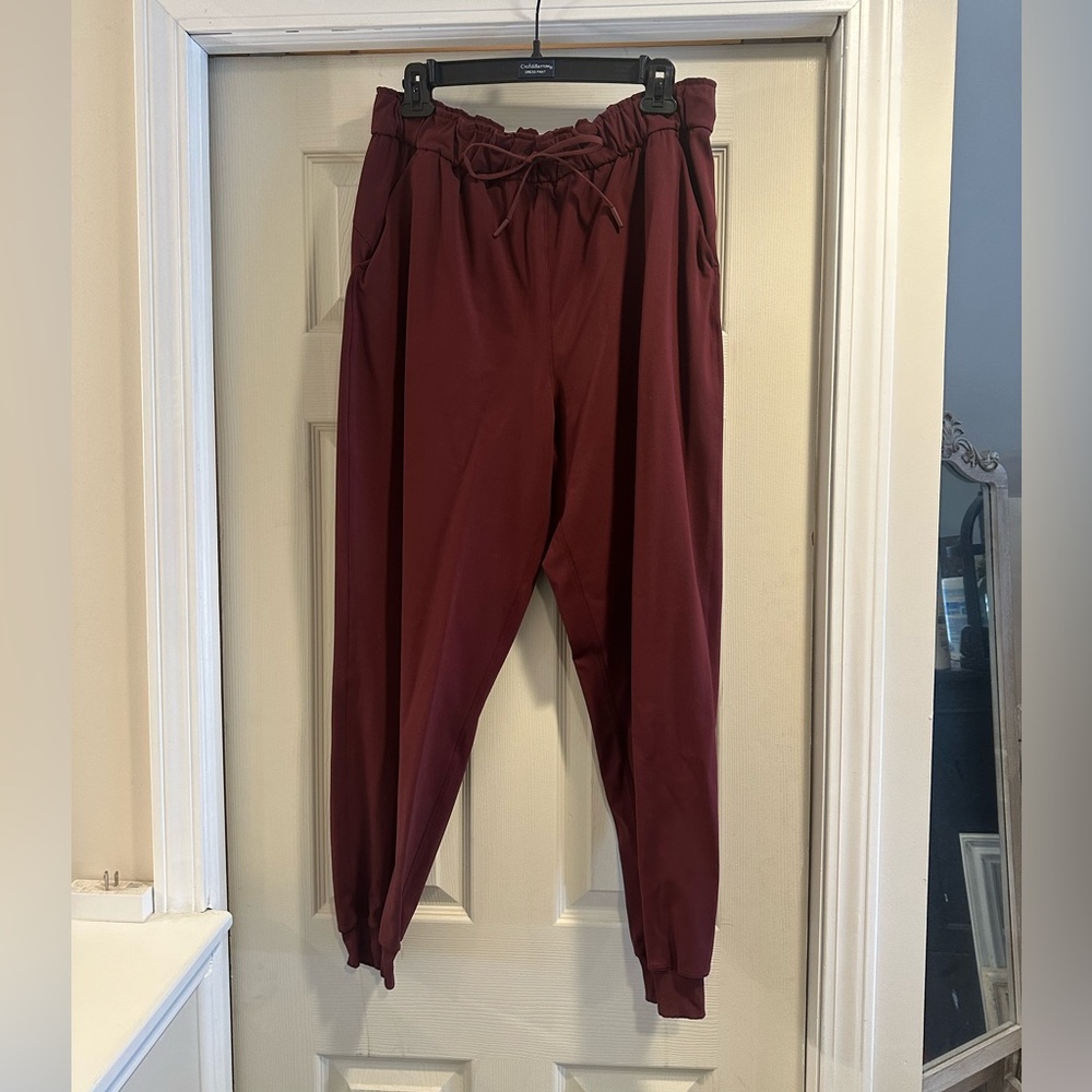 Lululemon High Rise Jogger